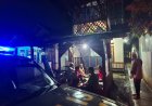 Patroli Malam Polsek Sukaresik Tingkatkan Sambang Warga, Sampaikan Pesan Kamtibmas. 