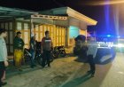 Patroli Malam Polsek Sukaresik Tingkatkan Sambang Warga, Sampaikan Pesan Kamtibmas. 